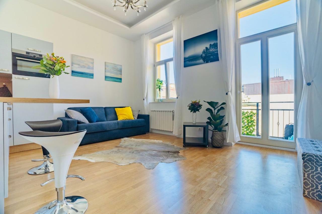 Ines Apartment ปราก ภายนอก รูปภาพ