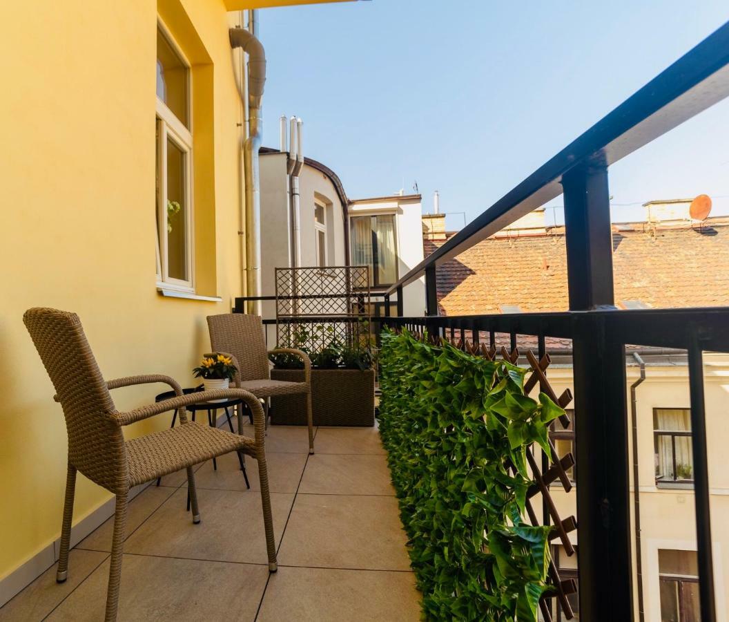 Ines Apartment ปราก ภายนอก รูปภาพ